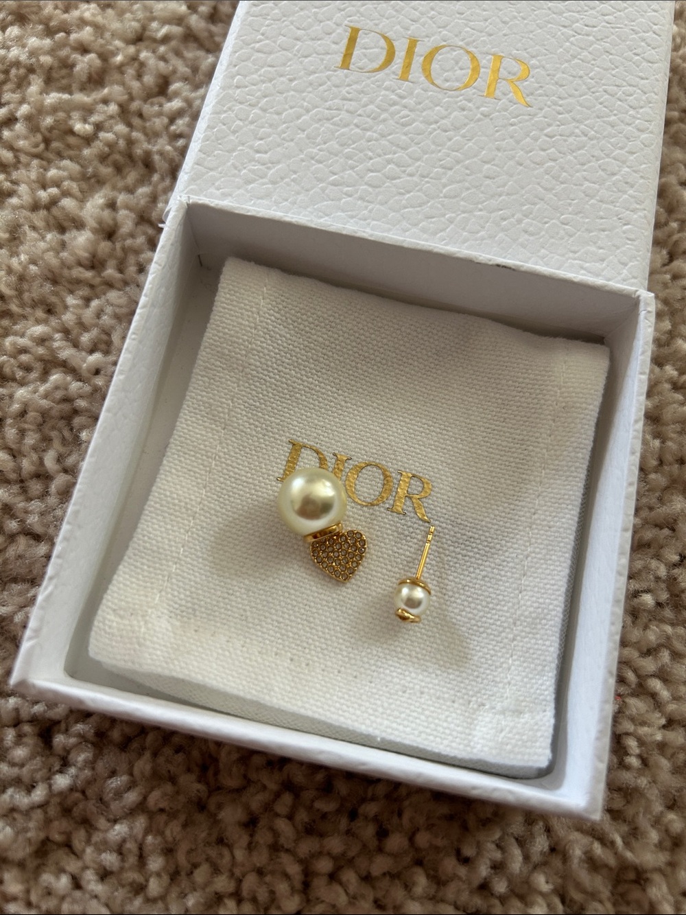 Authentic) Dior Tribales earrings - Picture 5 of 17